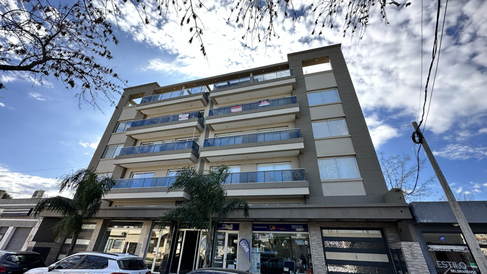 Depto 2 ambientes venta en General Belgrano con cochera