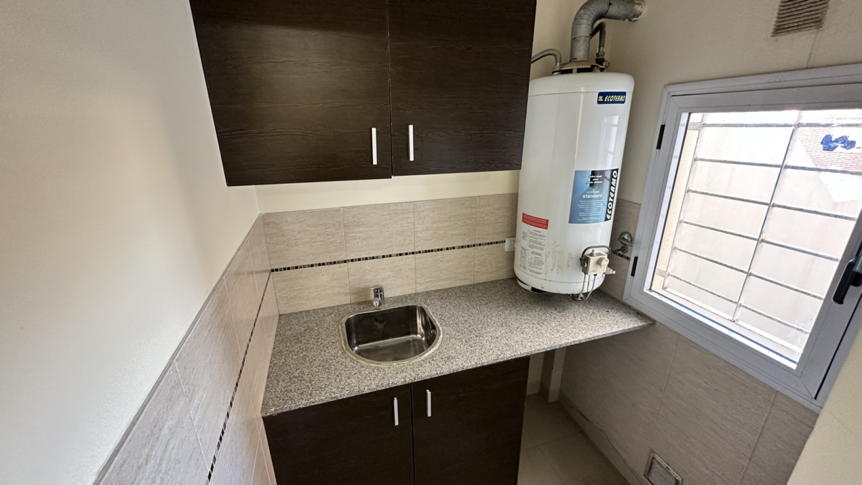 Departamento venta 3 ambientes Wilde Avellaneda c/ 2 cocheras