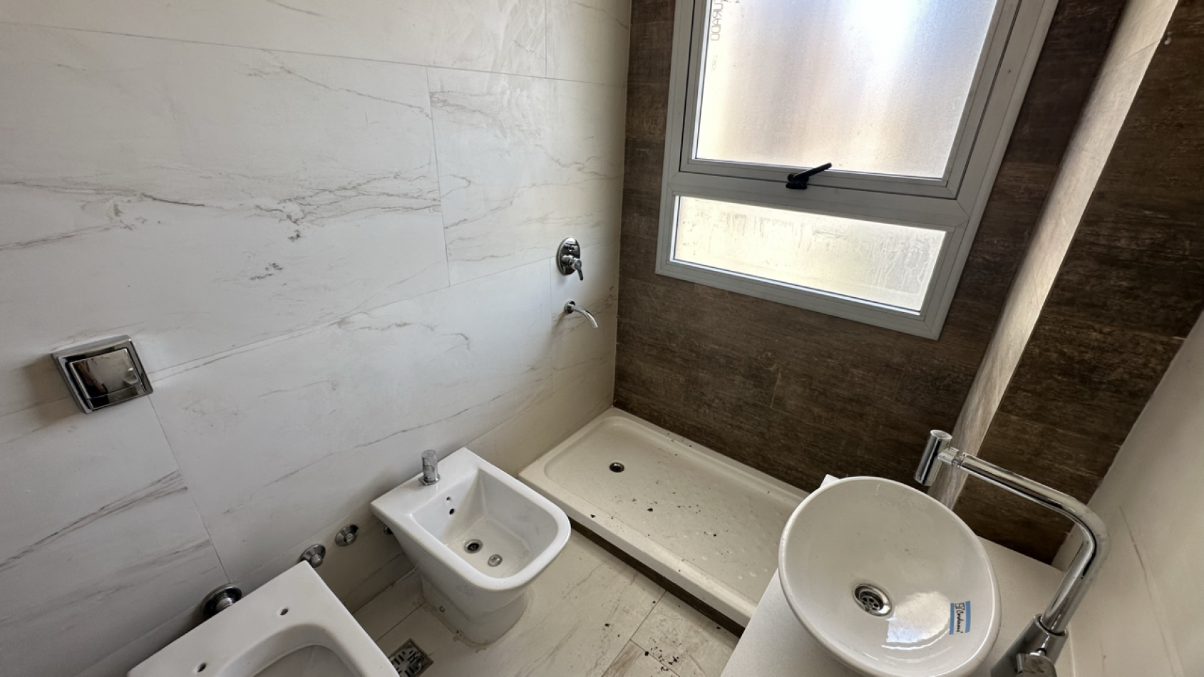 DEPARTAMENTO 3 AMBIENTES VENTA LANUS ESTE