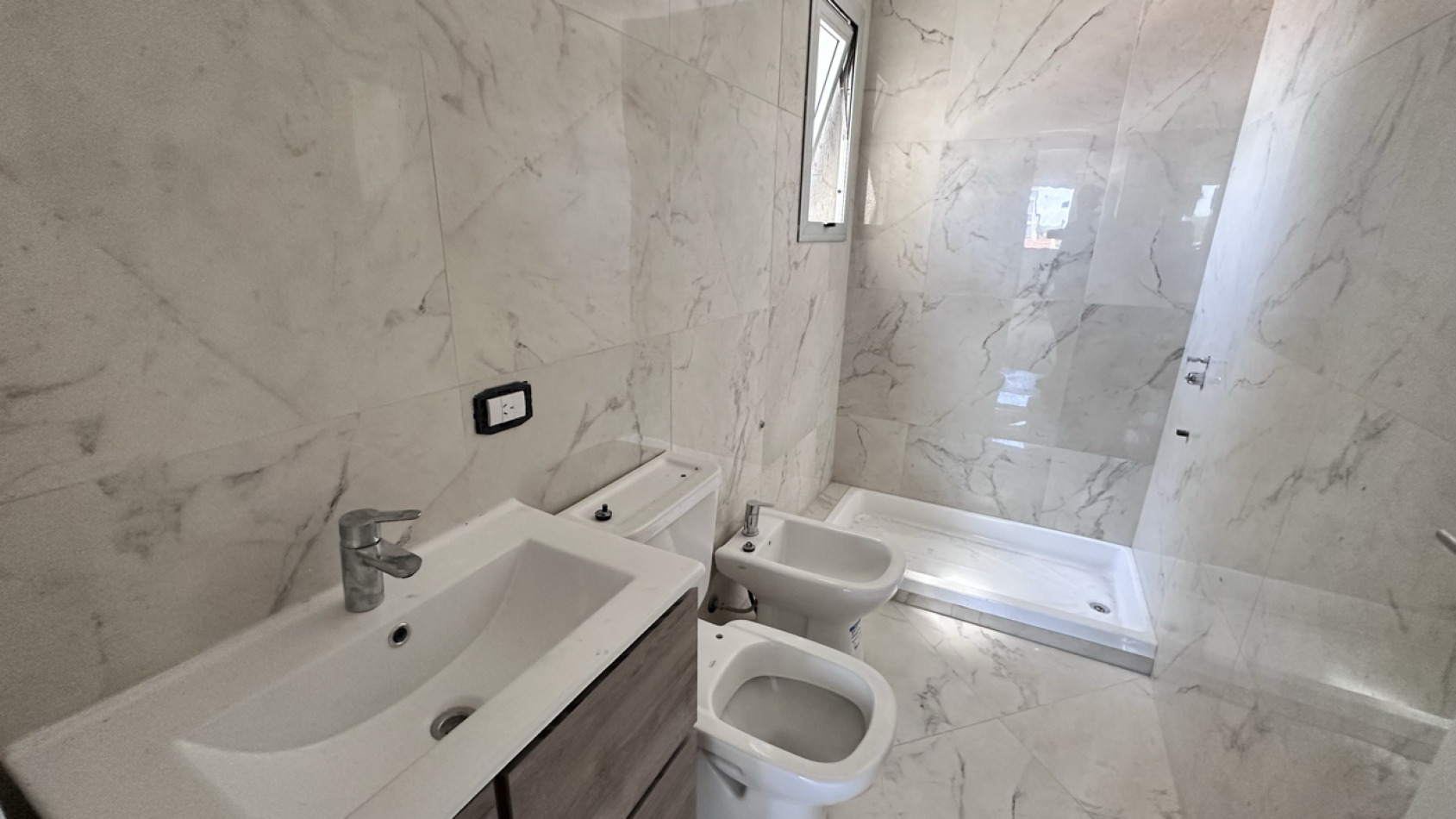 Departamento 3 ambientes a estrenar Lanus este venta