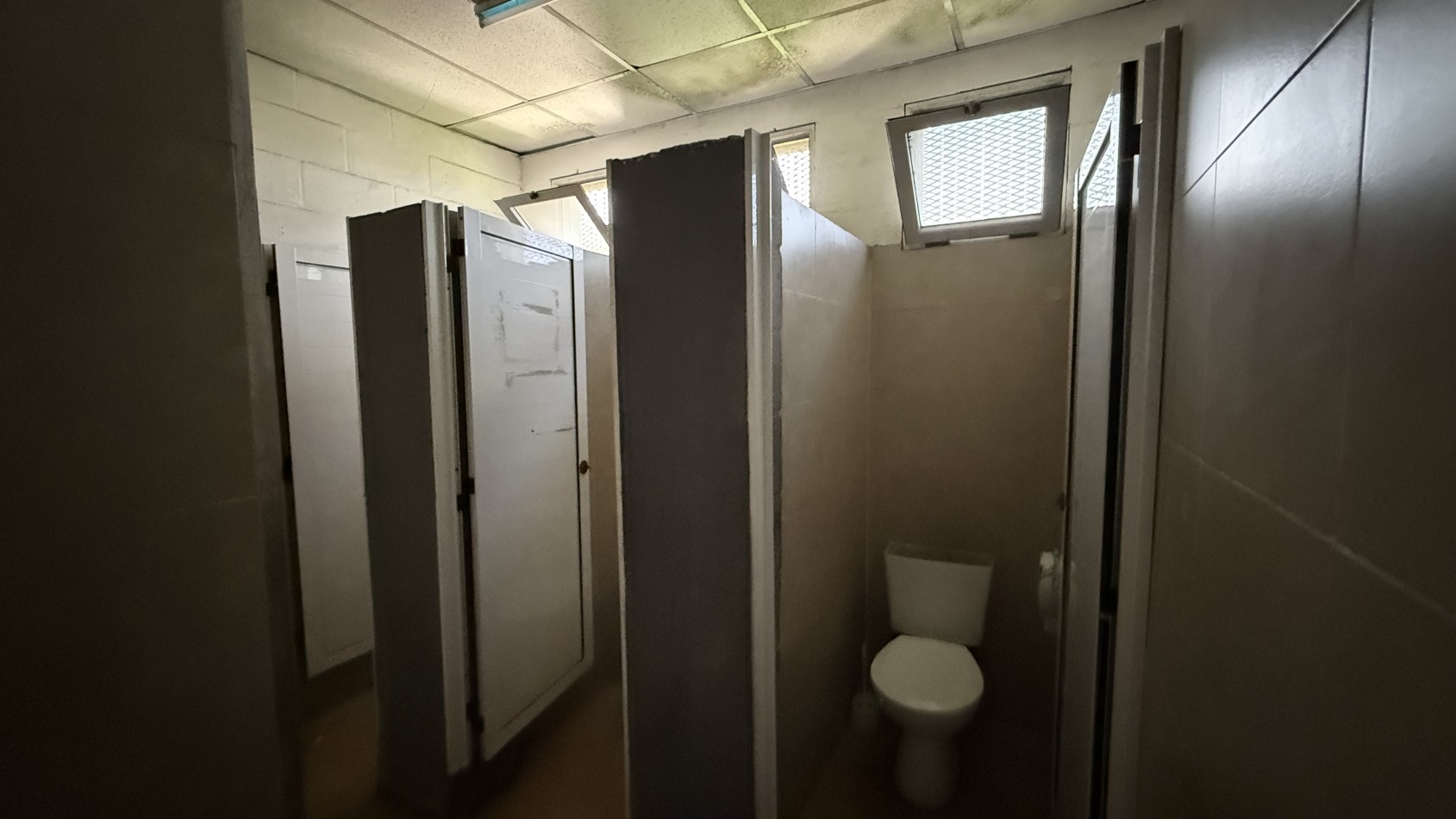 Galpon/Deposito en alquiler Parque Industrial Quilmes