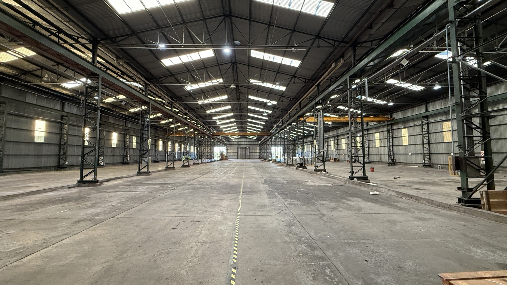 Galpon/Deposito en alquiler Parque Industrial Quilmes
