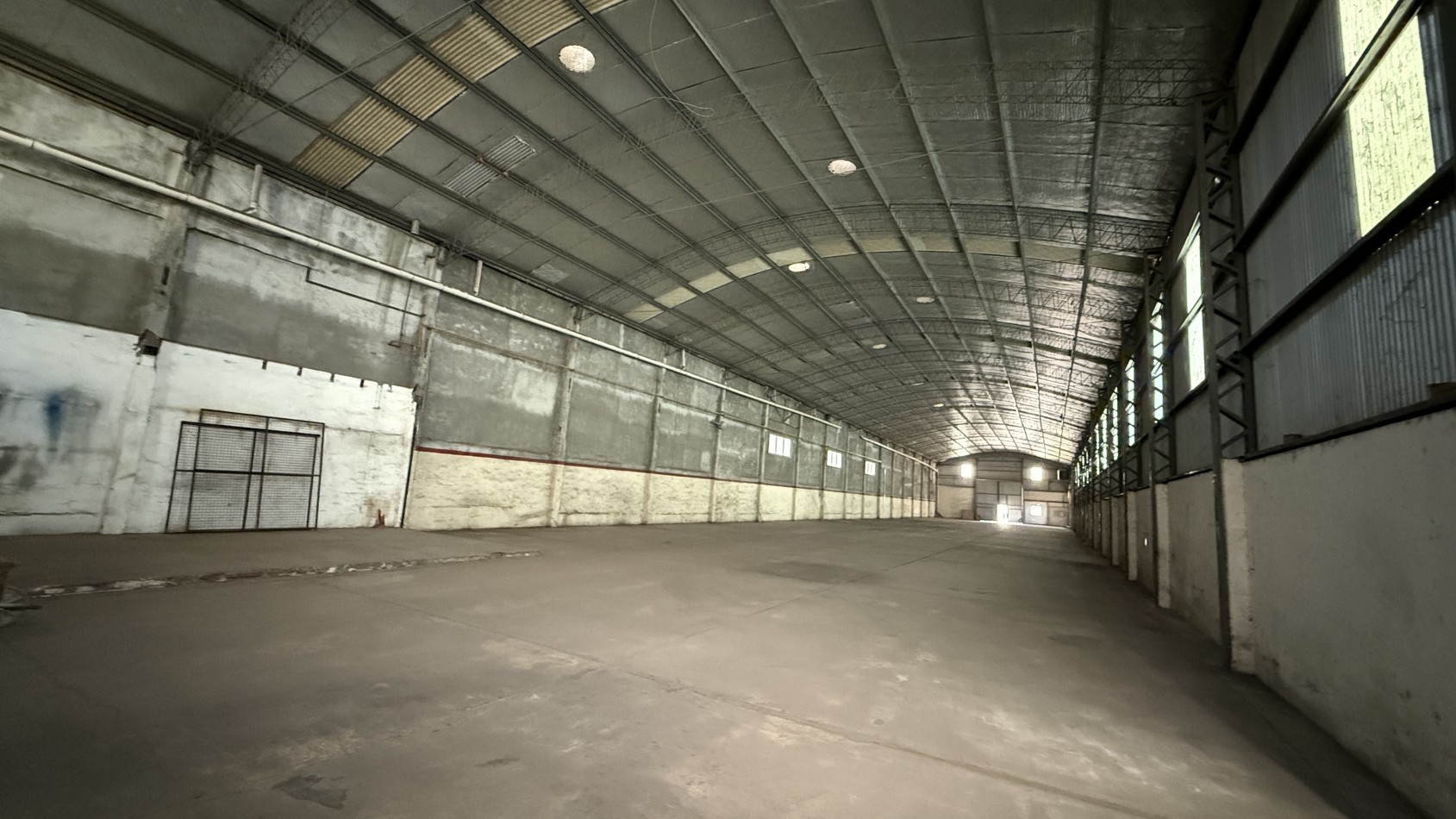 Galpon/Deposito en alquiler Parque Industrial Quilmes
