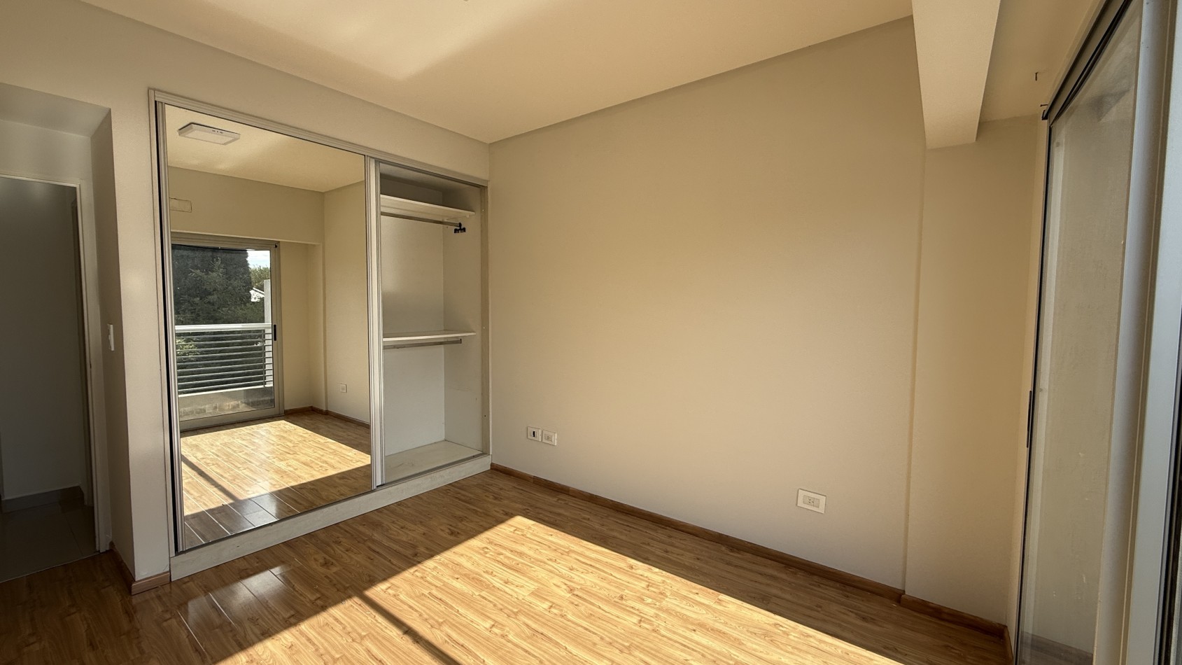 Departamento Venta Lanus 2 Ambientes con cochera