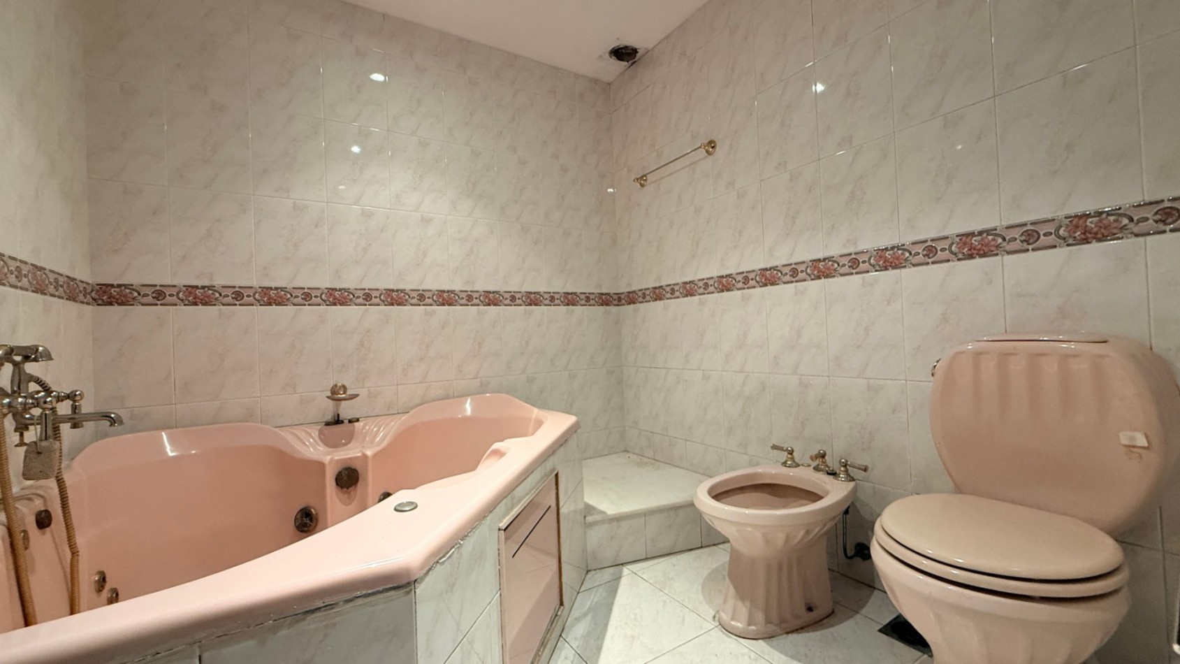 Departamento + Local en venta Quilmes