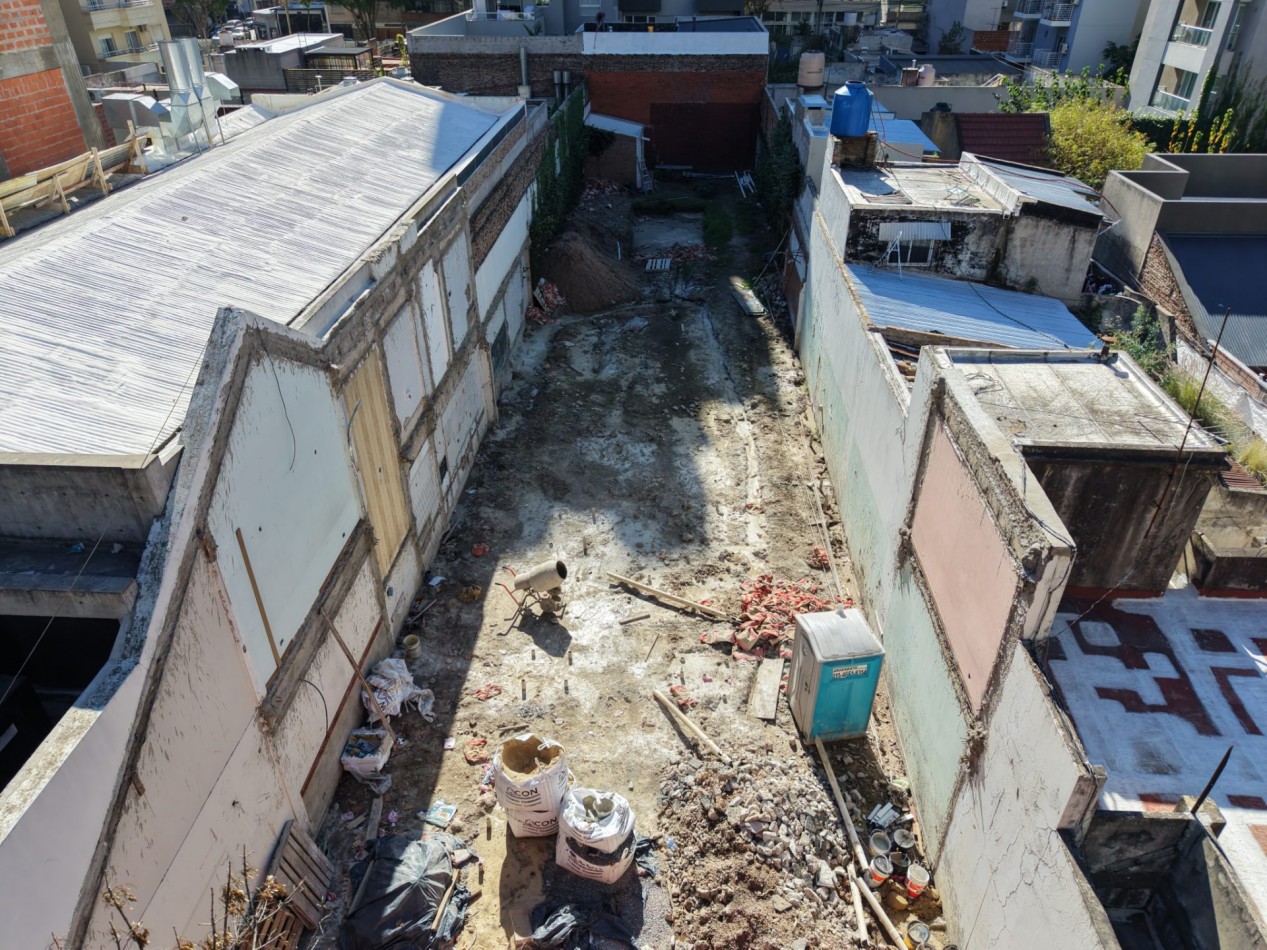Departamento 3 ambientes en venta en pozo en Lanus Oeste