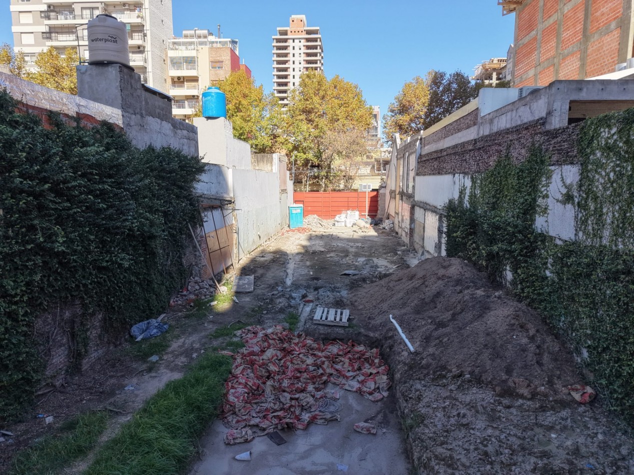 Departamento 4 ambientes en venta en pozo en Lanus Oeste