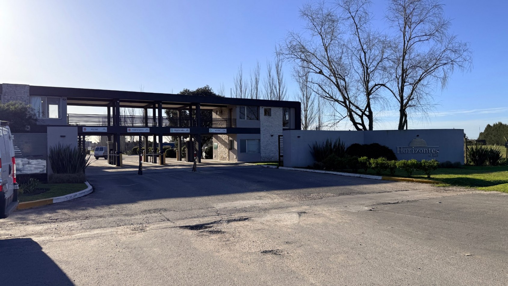 Venta casa 3 ambientes con pileta Horizontes Al Sur