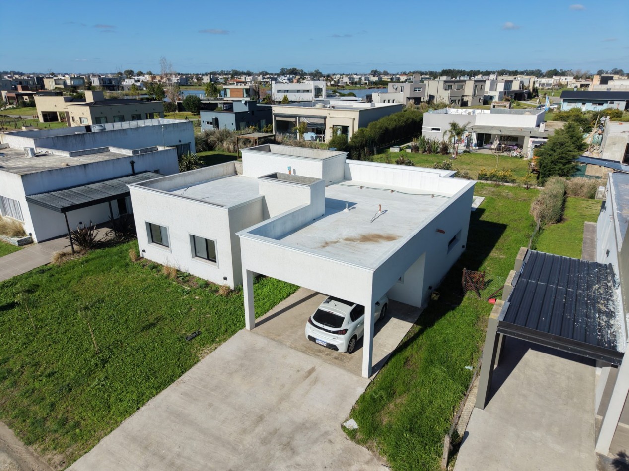 Venta casa 3 ambientes con pileta Horizontes Al Sur
