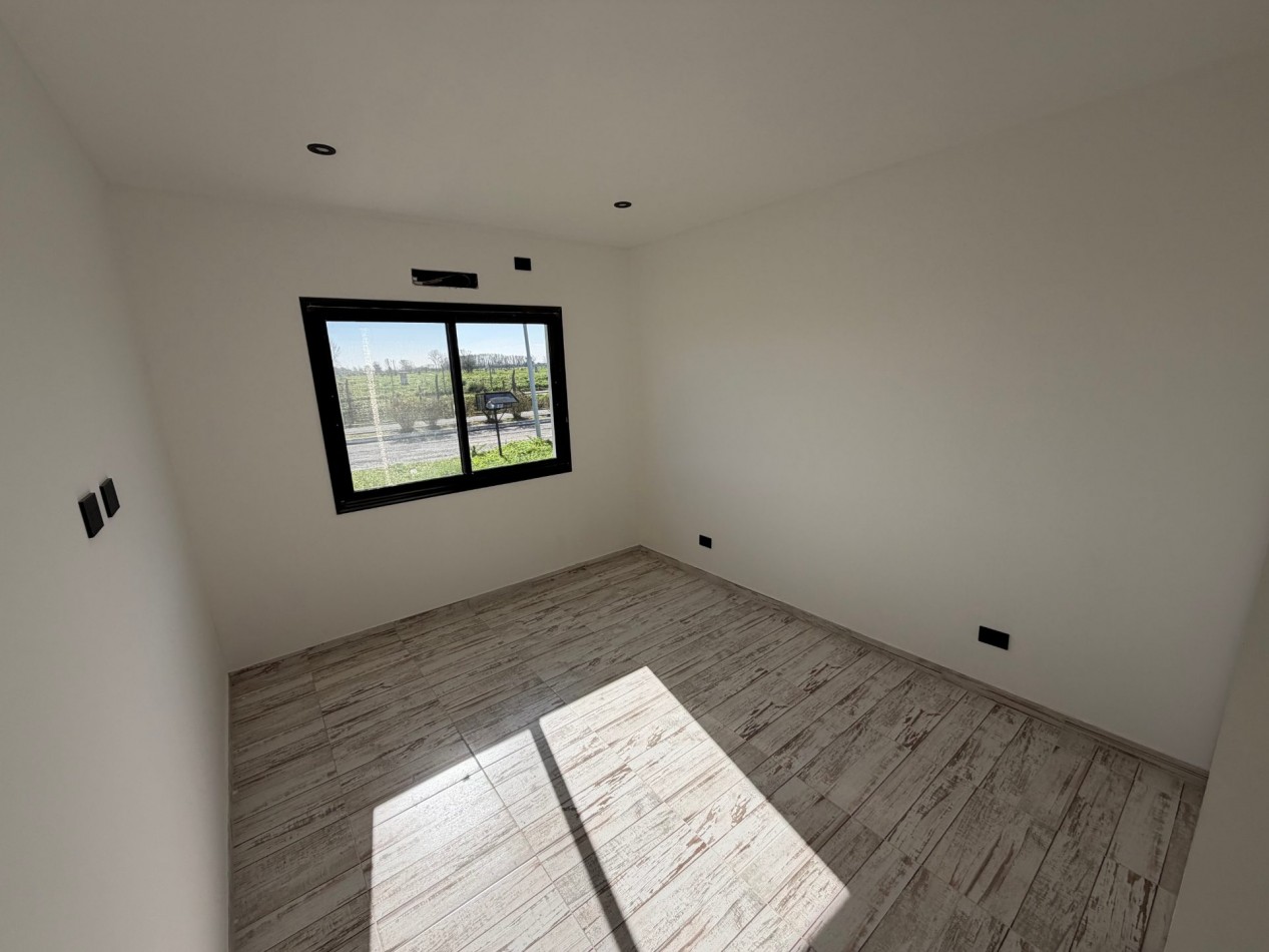 Venta casa 3 ambientes con pileta Horizontes Al Sur