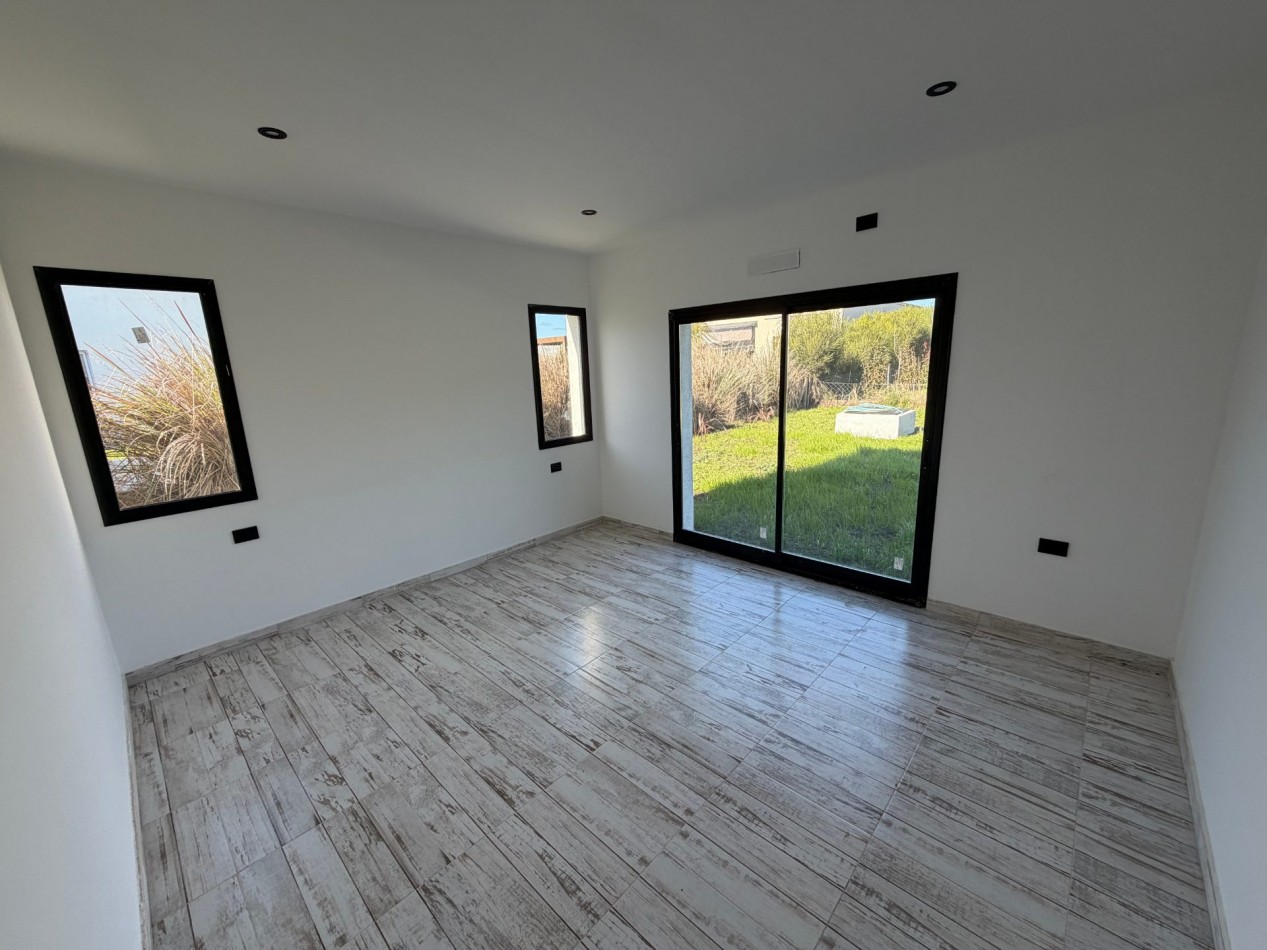 Venta casa 3 ambientes con pileta Horizontes Al Sur