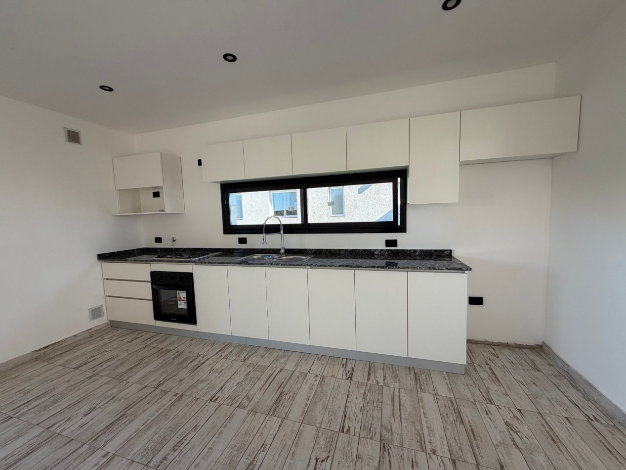 Venta casa 3 ambientes con pileta Horizontes Al Sur