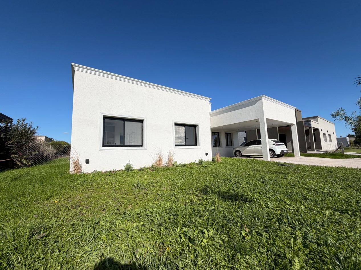 Venta casa 3 ambientes con pileta Horizontes Al Sur