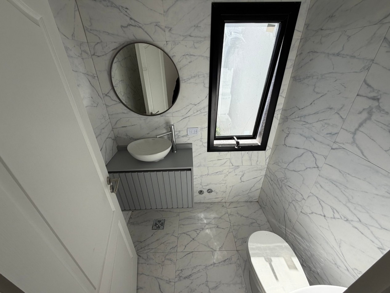 Venta casa 3 ambientes con pileta Horizontes Al Sur