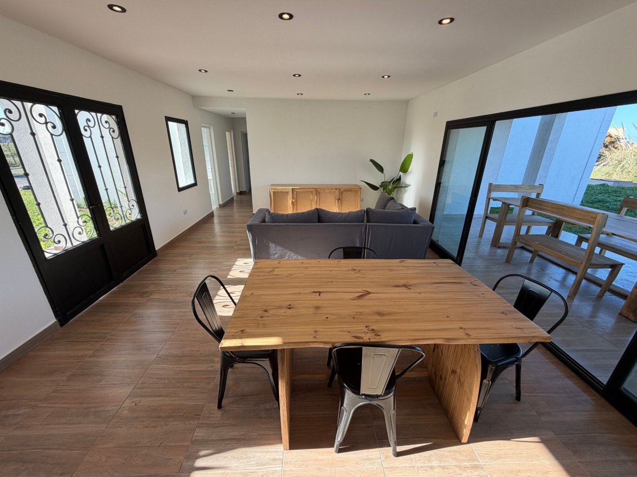 Venta casa 3 ambientes con pileta Horizontes Al Sur