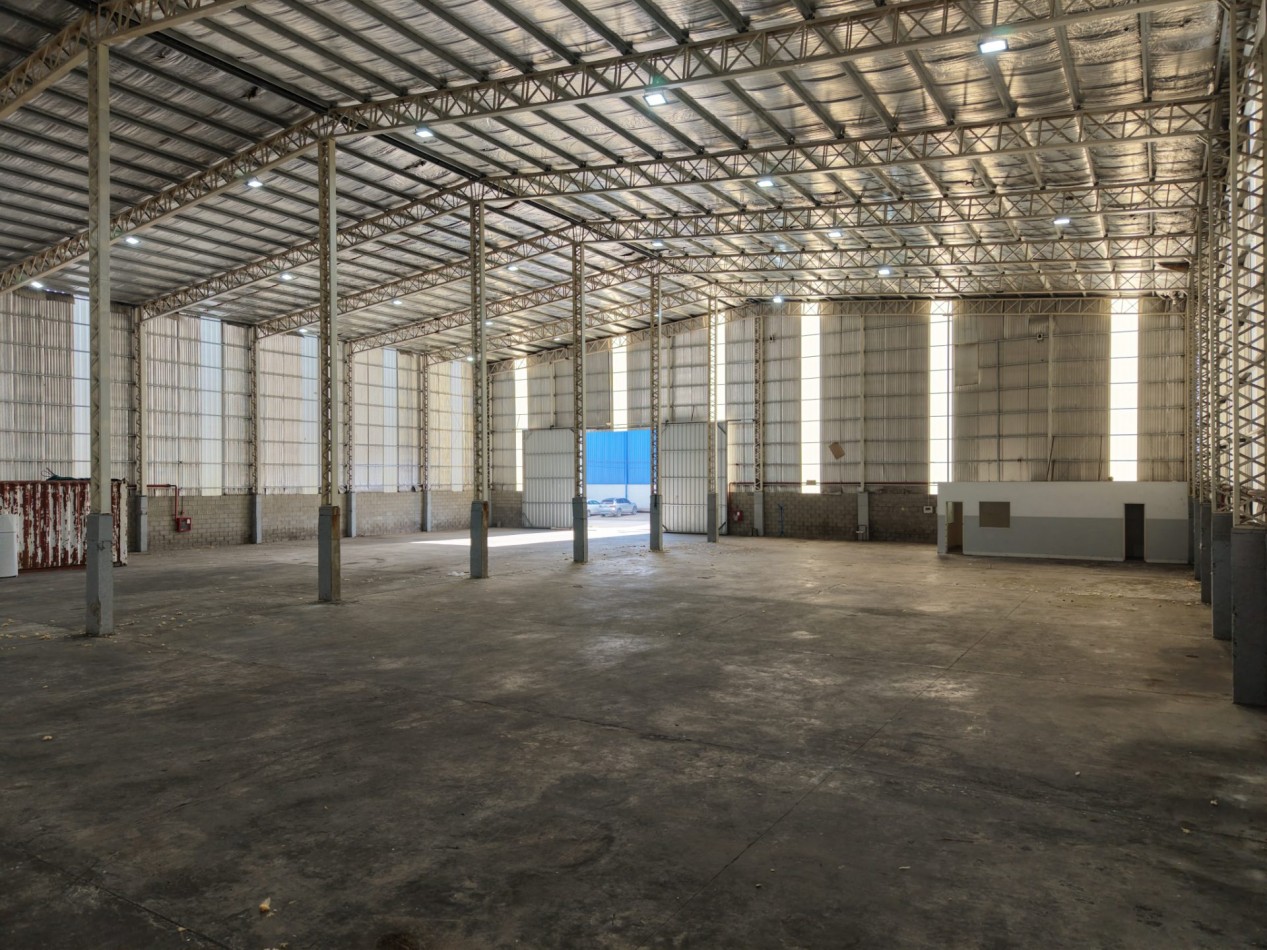 Deposito/Galpon En Alquiler De 1500 M2 - Ebapi Parque Industrial Polo Buen Ayre
