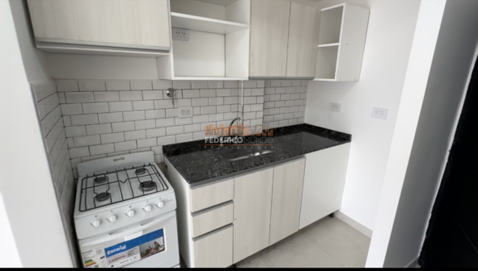 DEPARTAMENTO 2 AMBIENTES CON COCHERA VENTA LANUS ESTE 