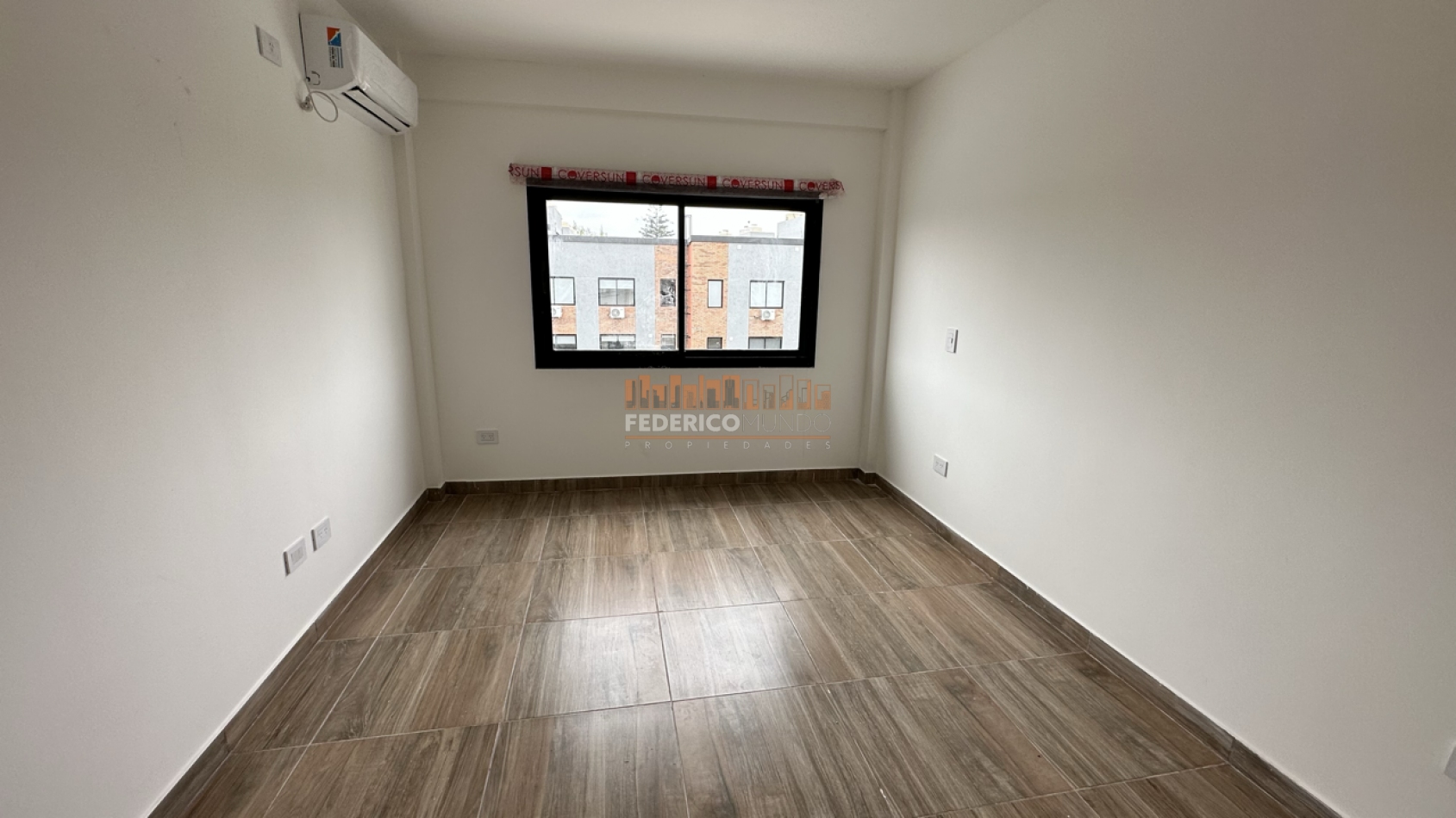 DEPARTAMENTO 2 AMBIENTES CON COCHERA VENTA LANUS ESTE 