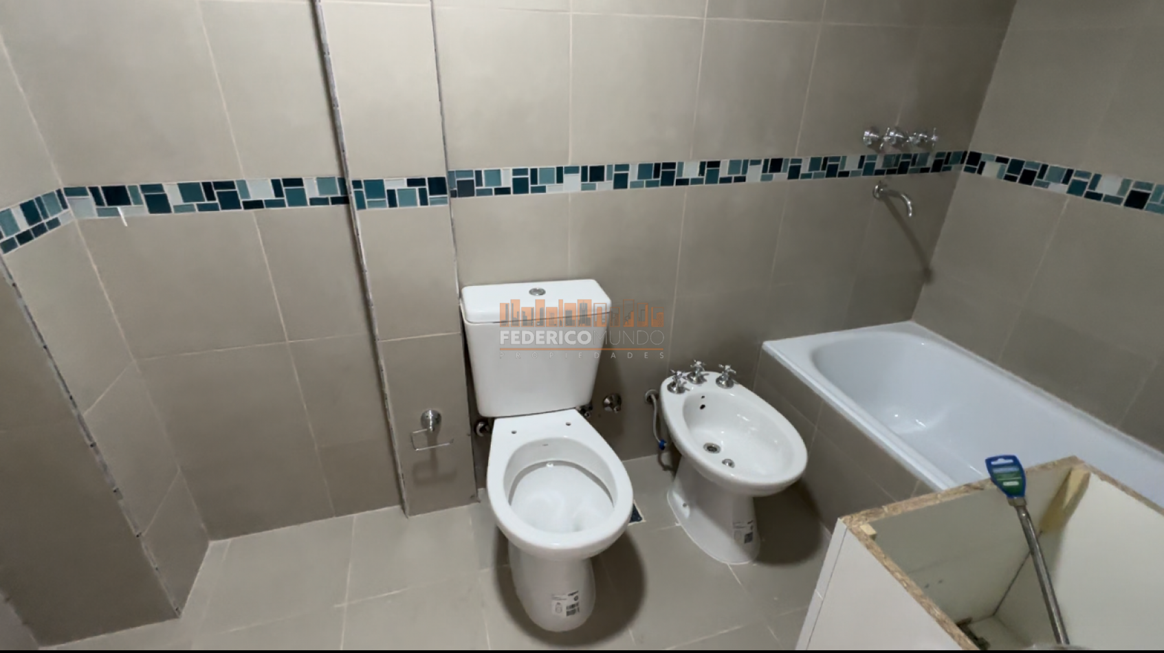 DEPARTAMENTO 2 AMBIENTES CON COCHERA VENTA LANUS ESTE 