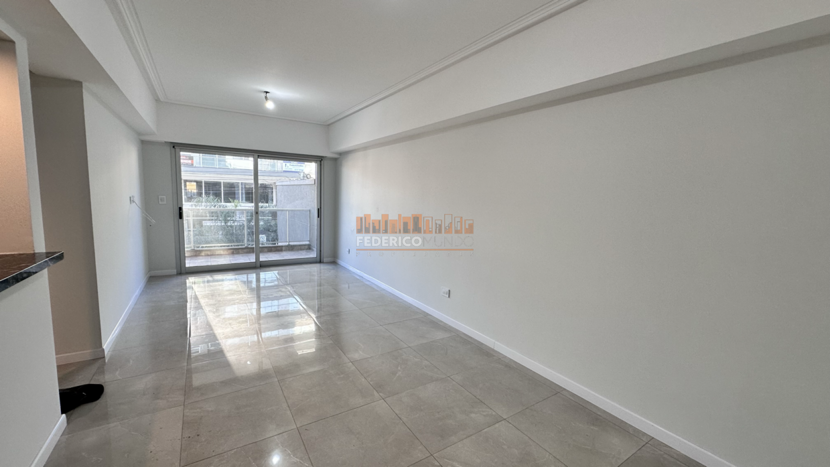 Departamento 3 ambientes venta c/ dos cocheras Lanus Este