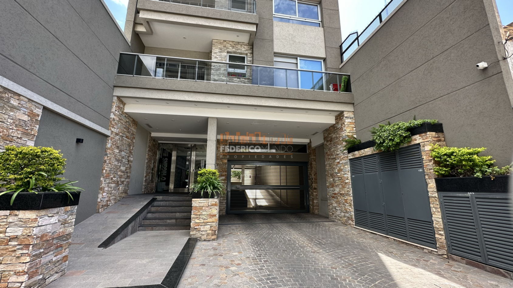 Departamento 3 ambientes venta c/ dos cocheras Lanus Este