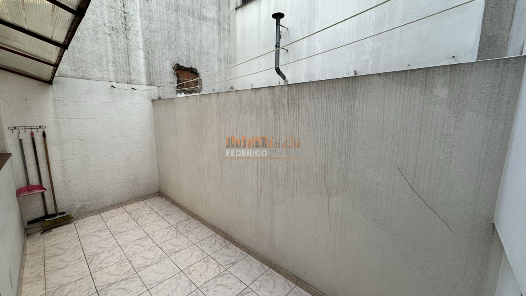 Departamento 2 ambientes con balcon y patio