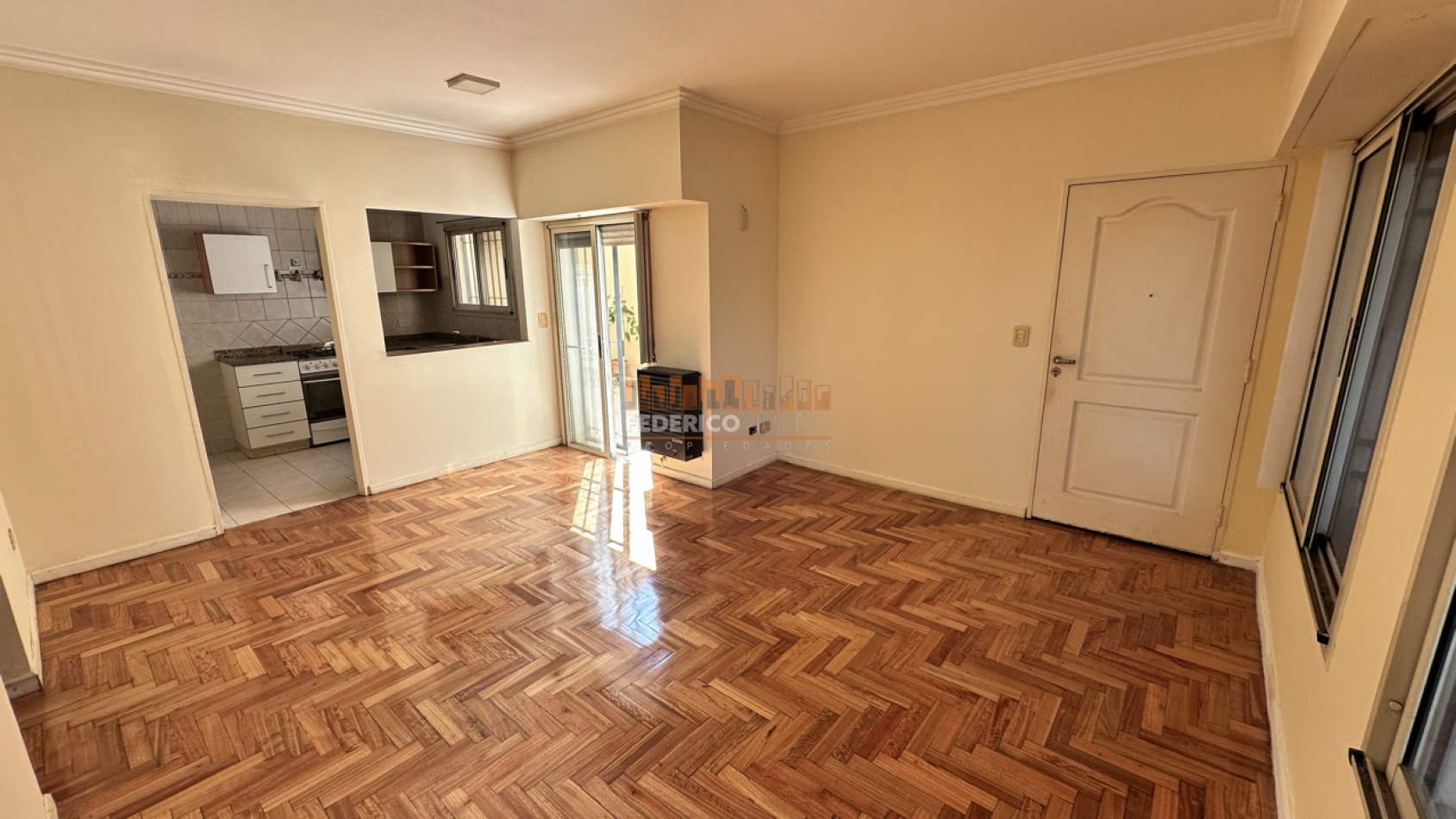 3 ambientes venta con dos cocheras en banfied lomas de zamora Apto credito