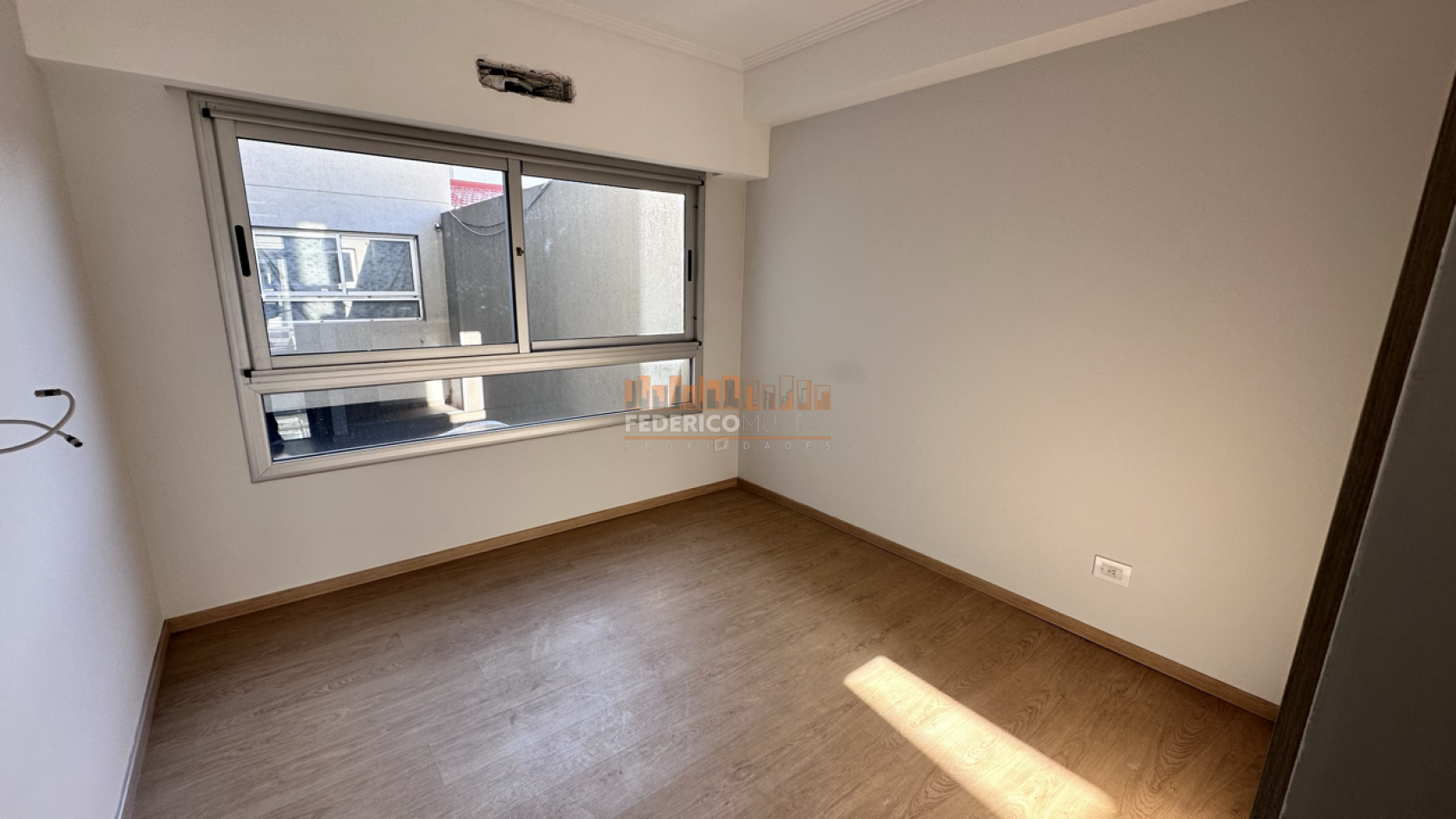 Departamento 3 ambientes venta c/ dos cocheras Lanus Este