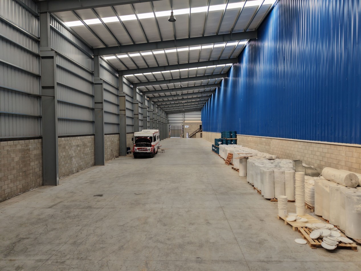 Galpon/deposito en alquiler Parque Industrial Florencio Varela- PITEC zona sur - 
