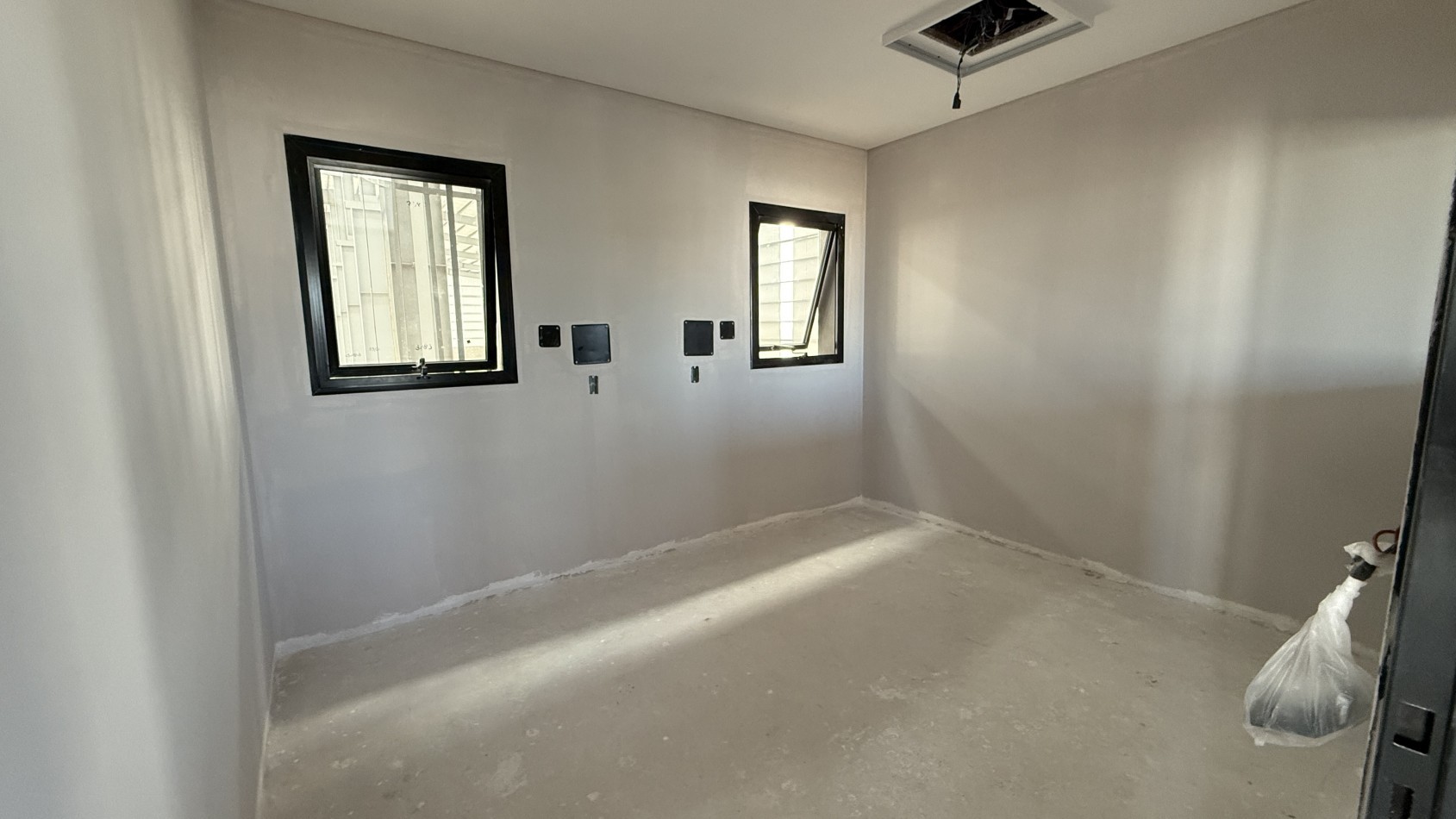 Galpon/deposito en alquiler Parque Industrial Florencio Varela- PITEC zona sur - 