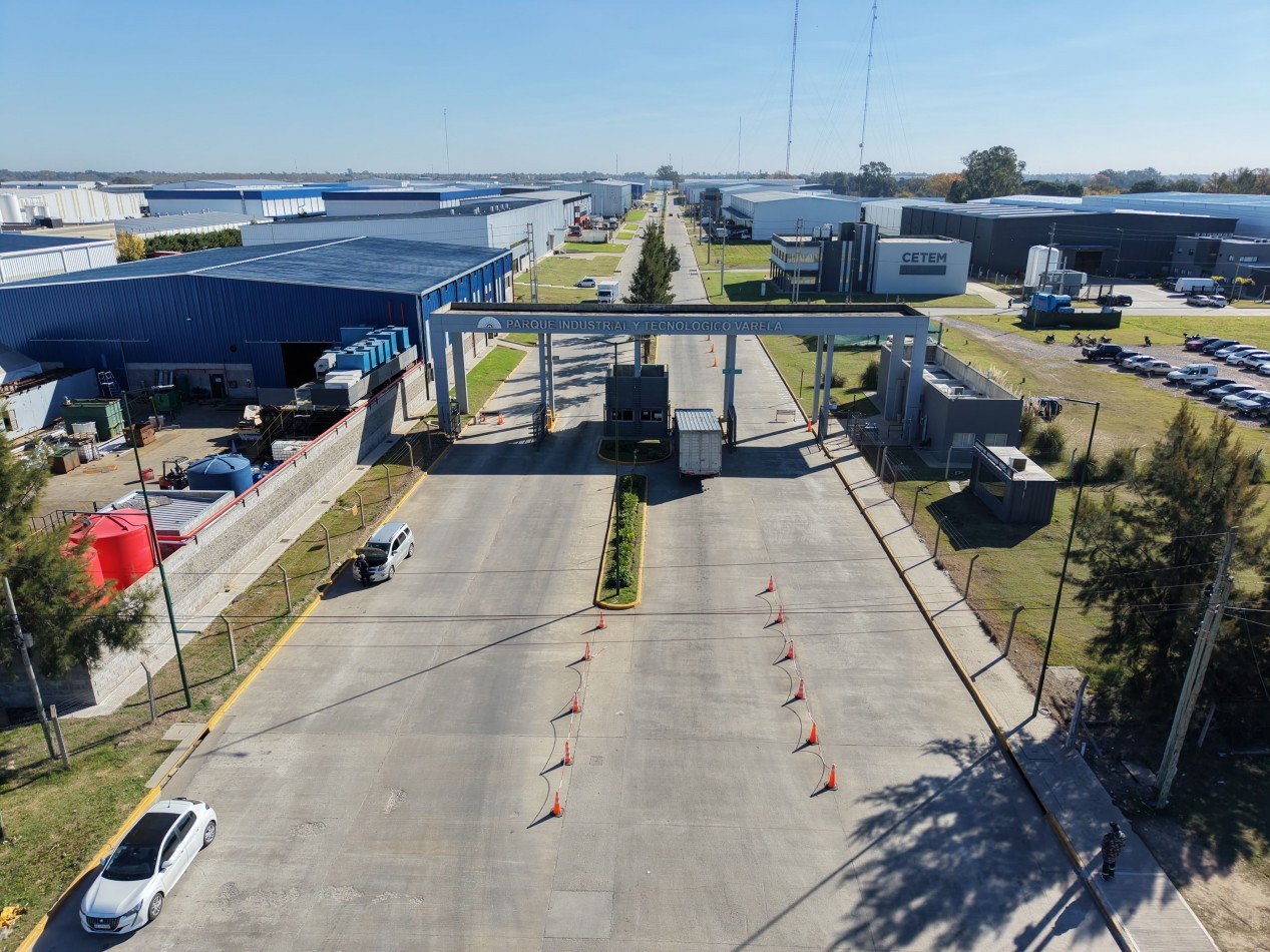 Galpon/deposito en alquiler Parque Industrial Florencio Varela- PITEC zona sur - 