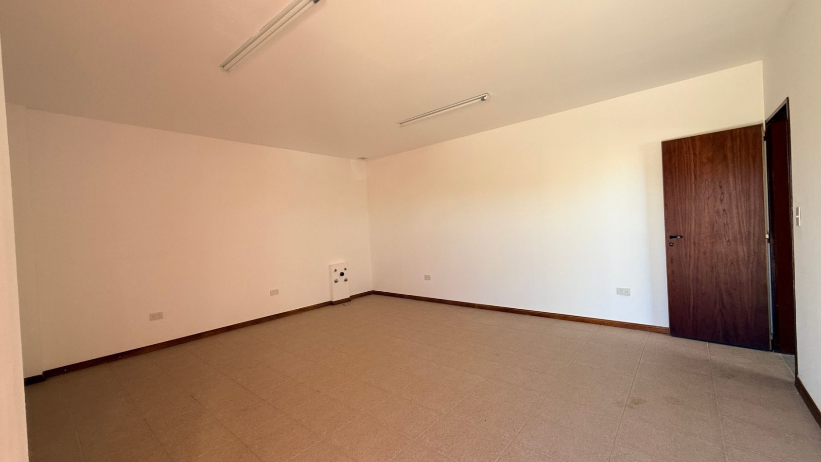 Galpon/Deposito en Venta Parque Industrial Guernica